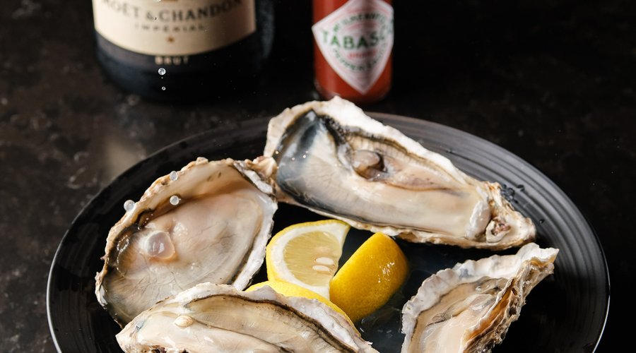 Fresh Oysters
