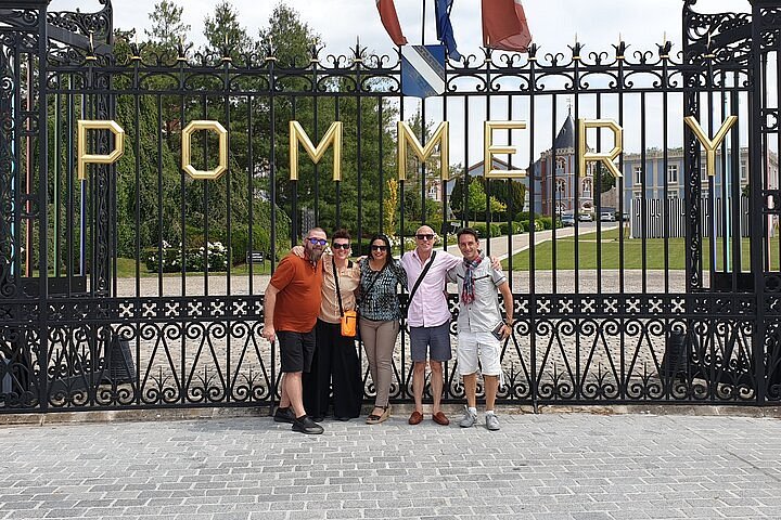 Champagne small group Day Tour of Pommery and family domain 7/7