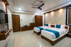 Room & Suite