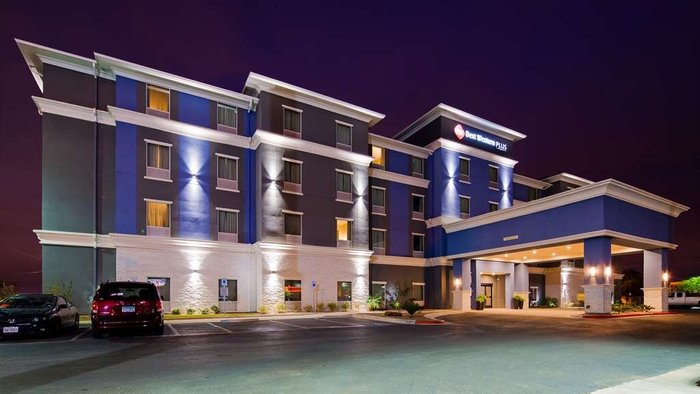 BEST WESTERN PLUS LAREDO INN & SUITES $110 ($̶1̶5̶1̶) - Prices & Hotel ...