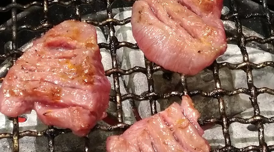 厚切り牛タンです。