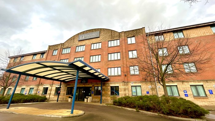 HOLIDAY INN EXPRESS LIVERPOOL - KNOWSLEY M57, JCT. 4 - Updated 2023  (Knowsley Village)