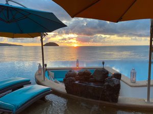 Piscina y playa