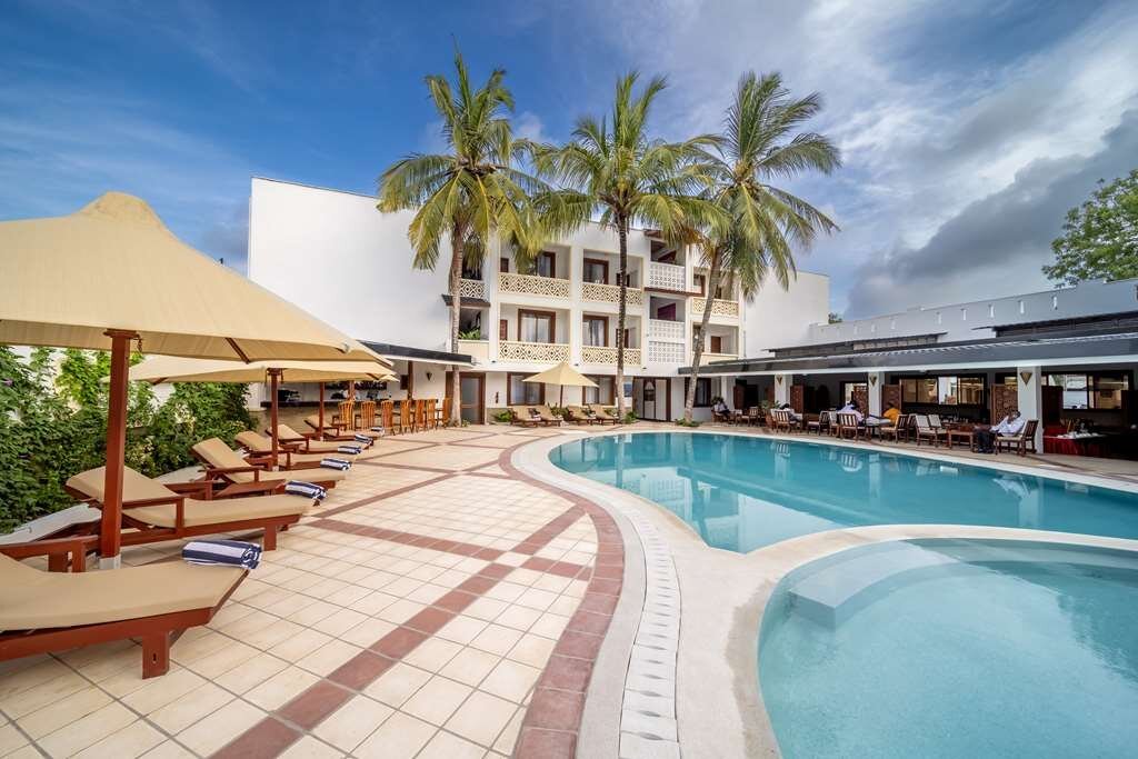 PrideInn Hotel Diani Pool Pictures & Reviews - Tripadvisor