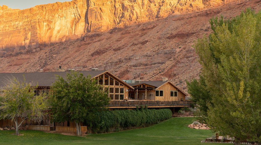 Red Cliffs Lodge
