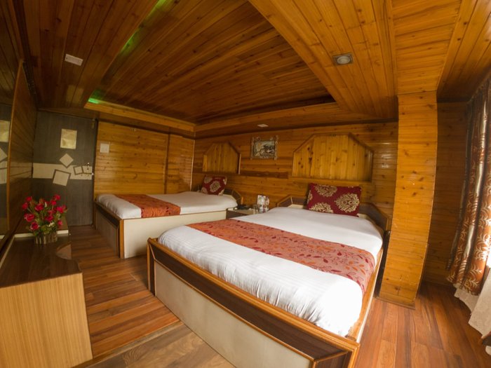 hotel broadway darjeeling to mall road