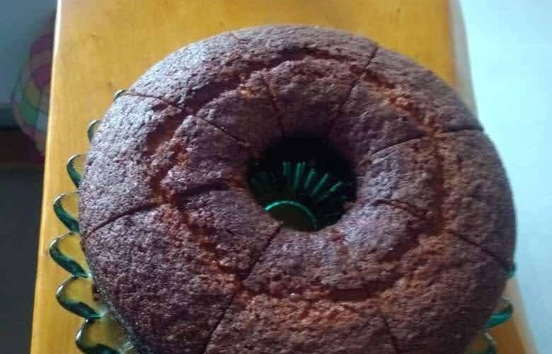 Esse é o famoso bolo de laranja do Meu Bem!