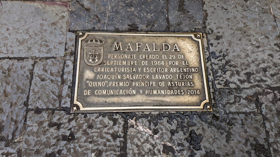 Estatua de Mafalda