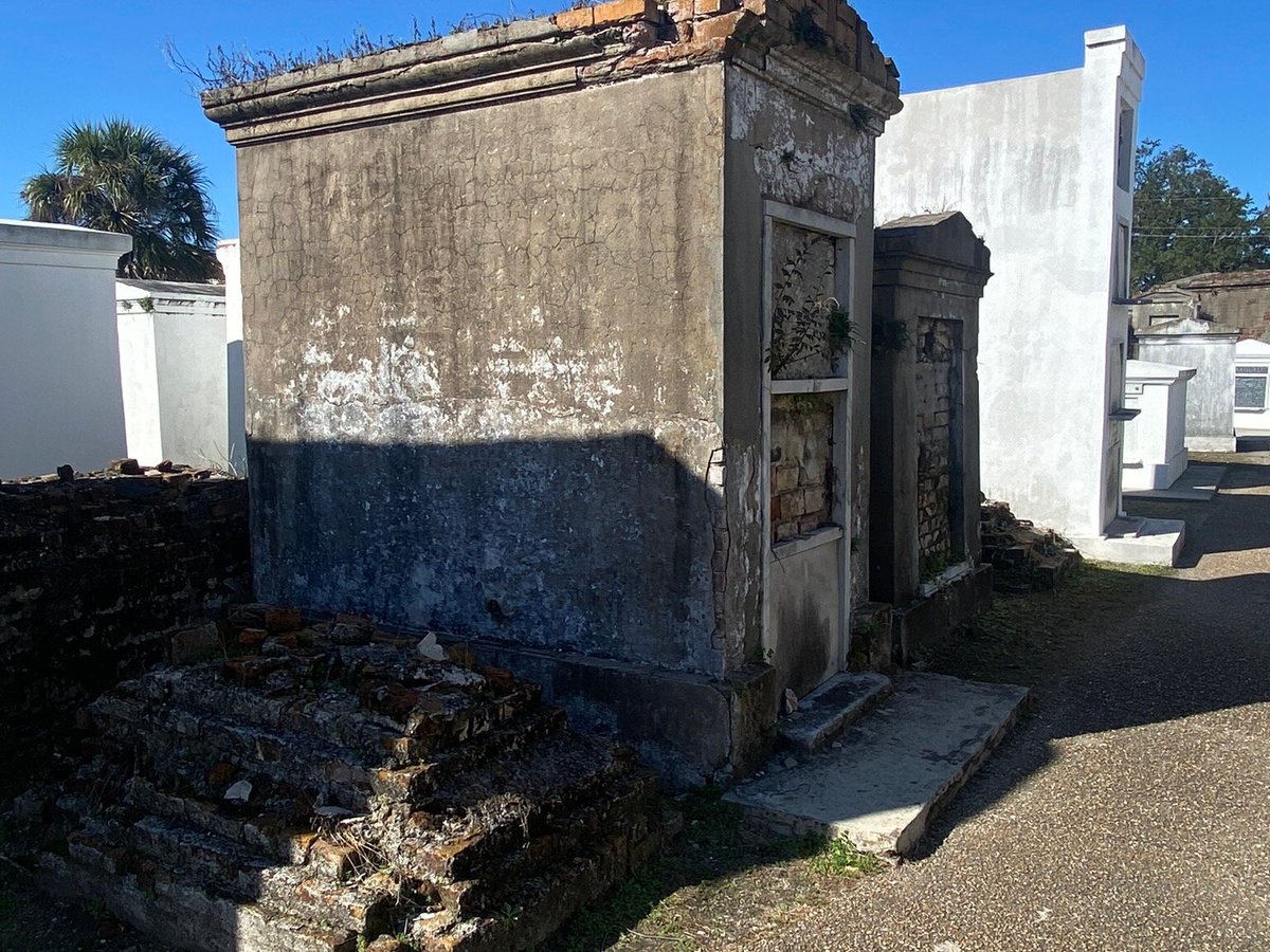 St. Louis Cemetery Official Tour (New Orleans) - All You Need to Know ...