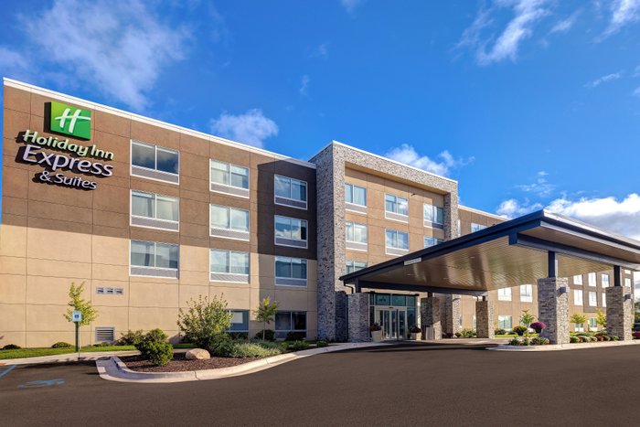 HOLIDAY INN EXPRESS & SUITES - GRAND RAPIDS SOUTH - WYOMING - Prices ...