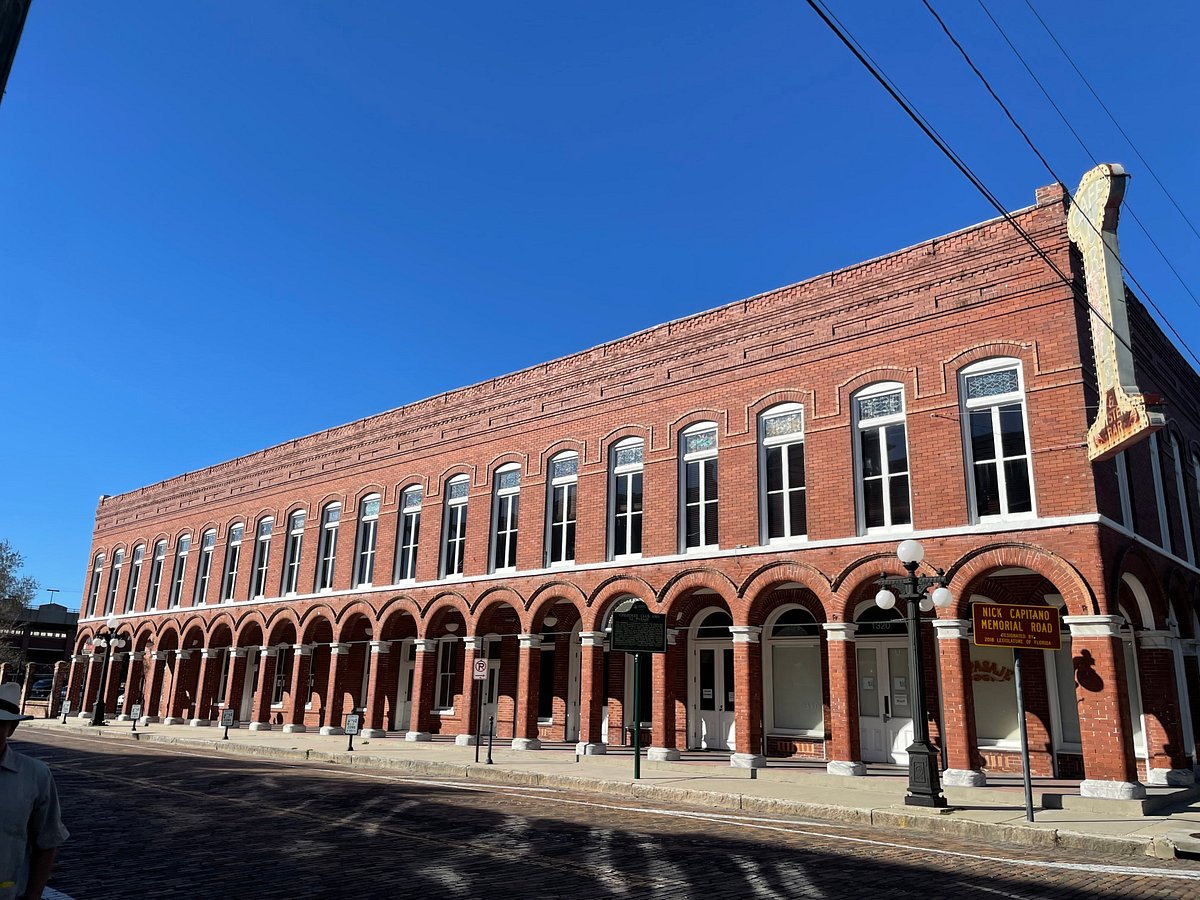 ybor city historic walking tour