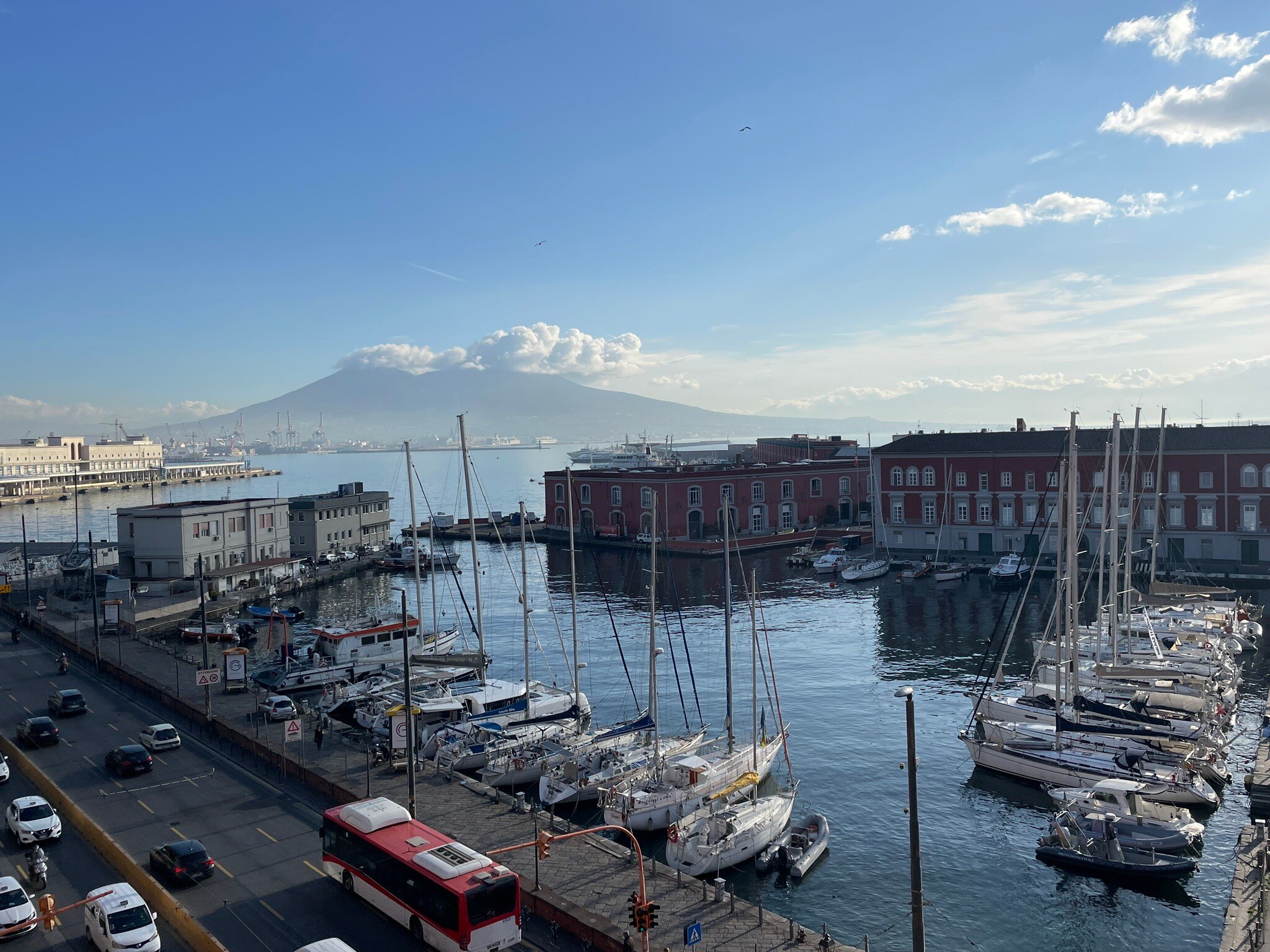 SKYHOUSE BEVERELLO - Prices & Condominium Reviews (Naples, Italy)