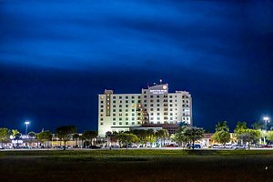 Miccosukee Casino & Resort in Miami, image may contain: Hotel, City, Waterfront, Resort
