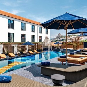 C37332 Pool