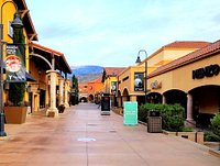 Desert Hills Premium Outlets - Riverside County Travel Reviews｜Trip.com  Travel Guide