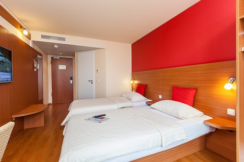 PREMIER INN FRANKFURT CITY EUROPAVIERTEL - Updated 2023 (Germany)