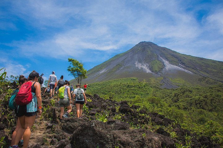 Arenal volcano 2024 hiking trails