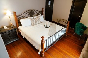 Room & Suite