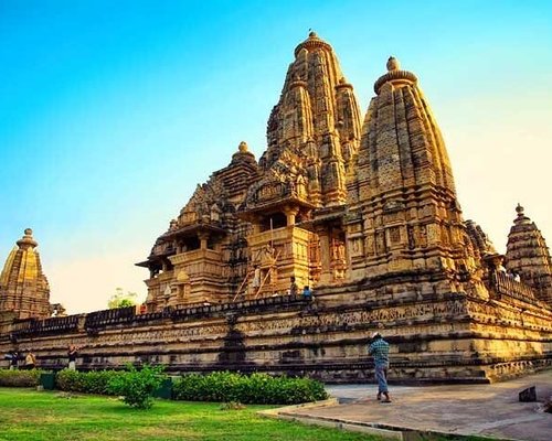 khajuraho tour and travels contact number