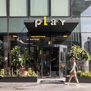 PLAY Midtown TLV entrance 