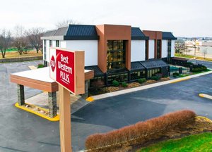 Best Western Plus Indianapolis North At Pyramids in Indianapolis