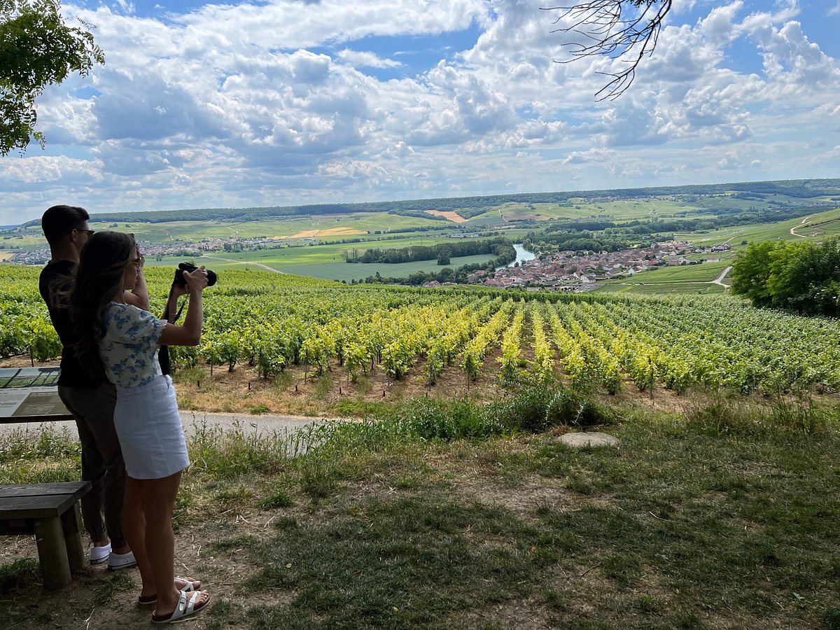 champagne tour near epernay