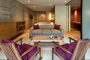 Room & Suite
