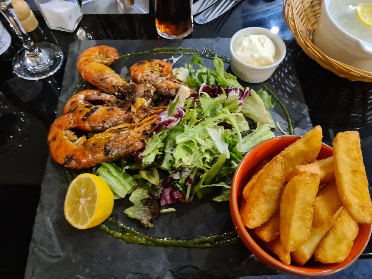 THE EMPRESS BAR, Littlehampton - Updated 2024 Restaurant Reviews ...