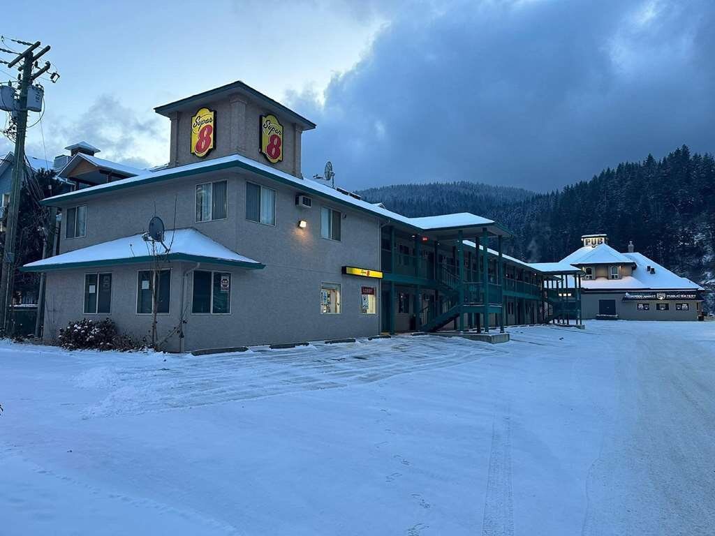 Super 8 Sicamous Sicamous Canada