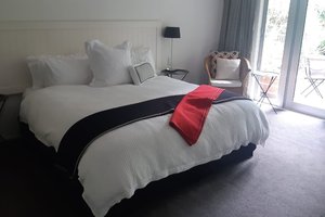 Room & Suite