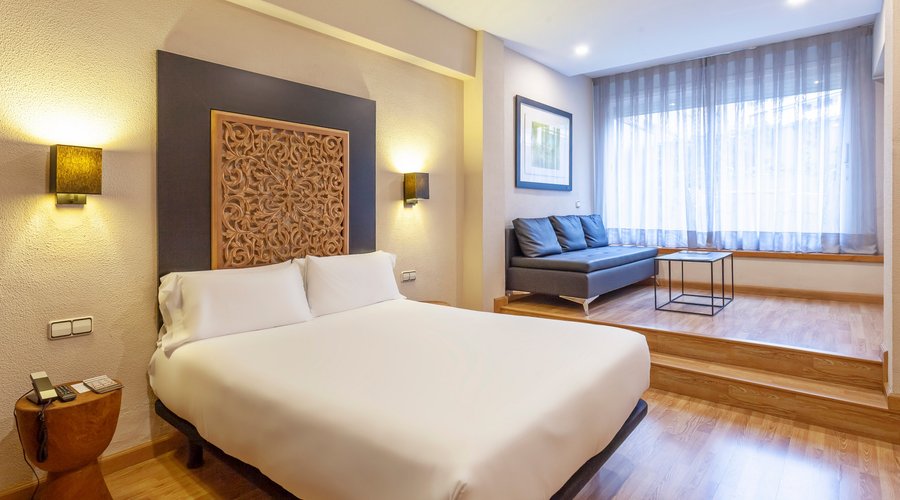 HOTEL DERBY 4* Barcelona