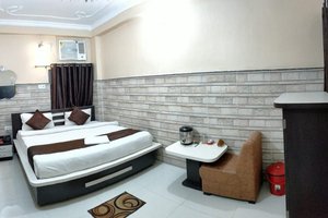 Room & Suite