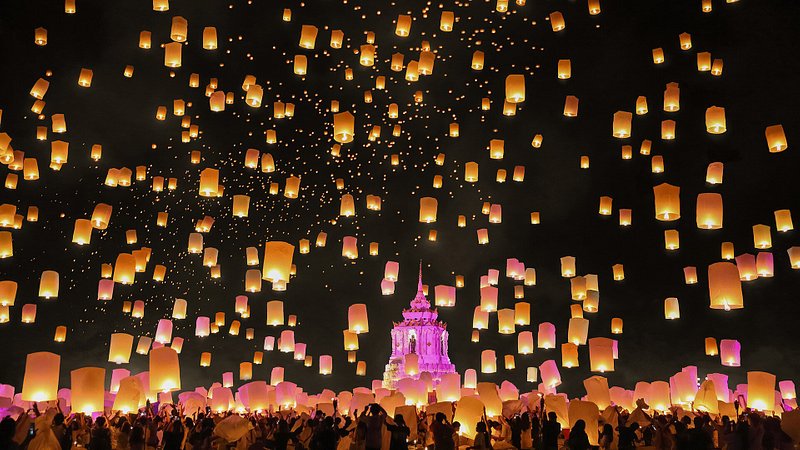 Floating sky lanterns at the Loy Krathong festival in Chiang Mai, Thailand 