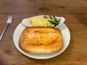 餐饮