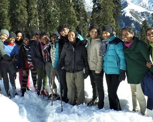 kashmir tour and travels packages