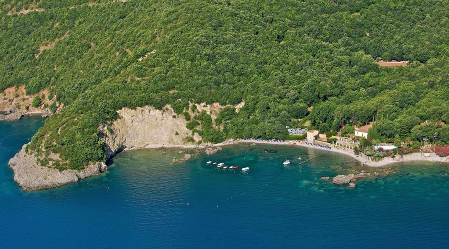Il parco e la spiaggia della Francesca Sud