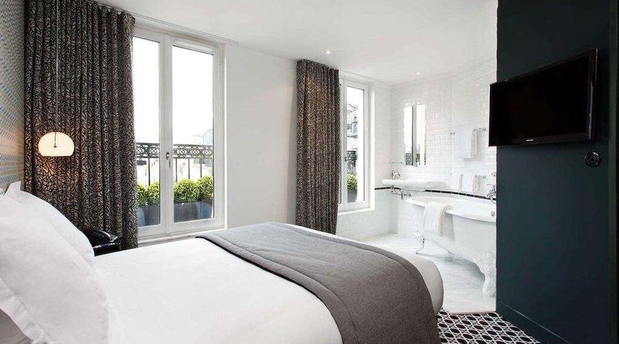 Guest room