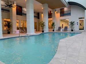 Pool & Beach