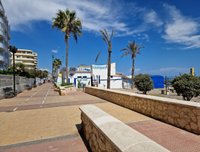 ▷ Papa Luigi, Fuengirola, Paseo maritimo rey de españa 19