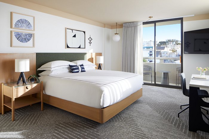 Hotel Housekeeping 101: Tips & Tricks for Clean Hotel Rooms