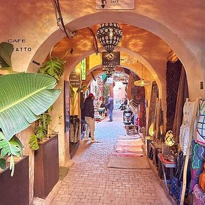 Mini-produits de beauté naturels pour voyage, faits à Marrakech