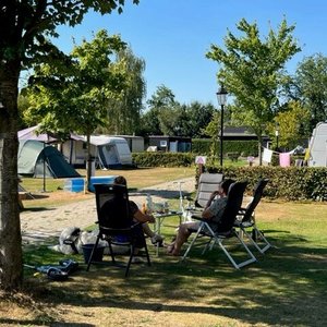 Gezelligheid rust en rust en ruimte bij camping park het zwarte water