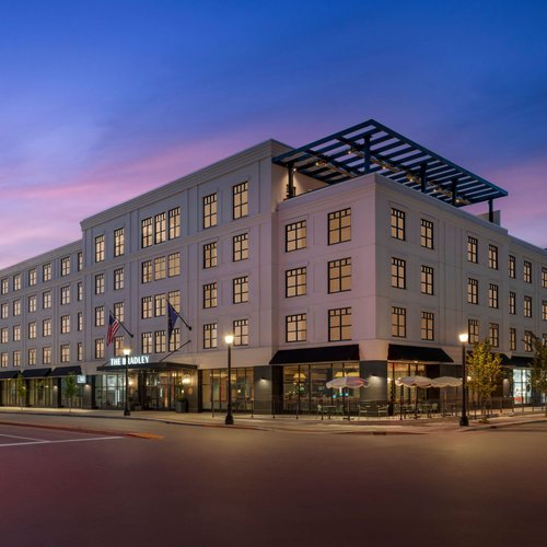 THE 10 BEST Fort Wayne Hotel Deals (Jan 2024) - Tripadvisor