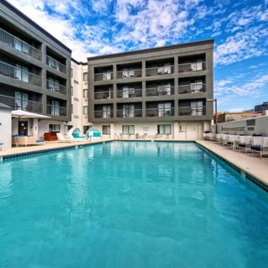 Outdoor Rooftop Pool