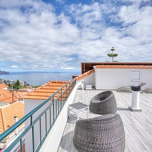 Terraço com vista sobre a cidade | Rooftop with city overview