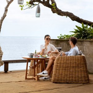 Maya Sanur Resort &amp; Spa, hotel in Denpasar