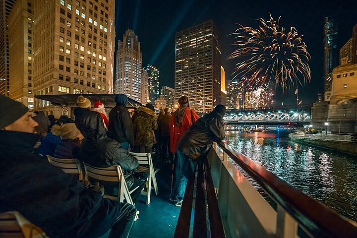 chicago fireworks river cruise