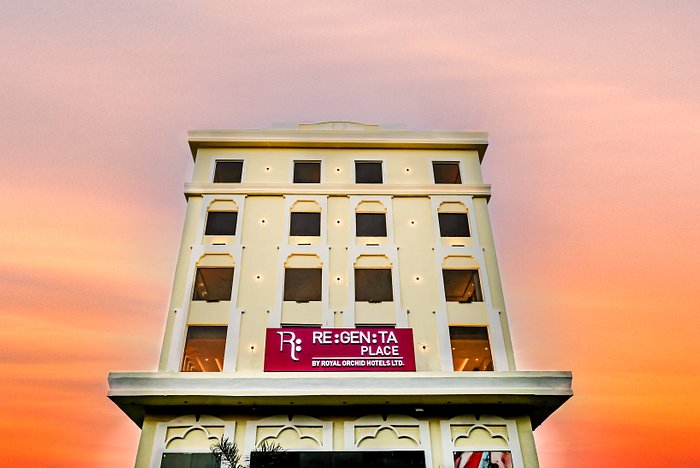 up tourism hotel in jhansi