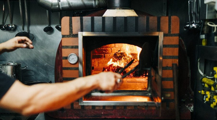 O nosso forno a lenha.