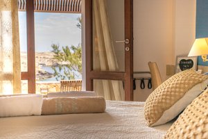 Room & Suite